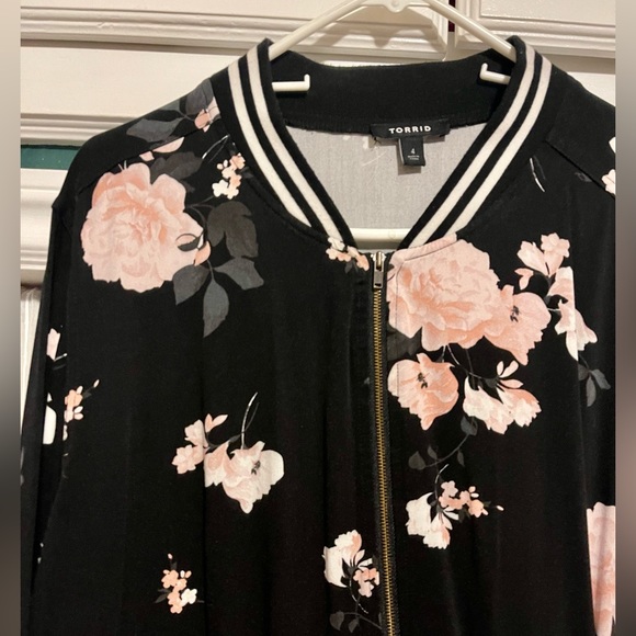 Twill Print Bomber - Picture 2 of 5